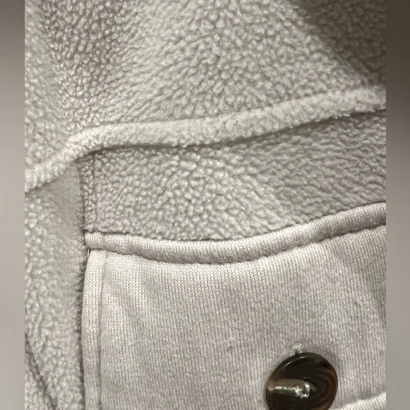 Shacket - Picture 2 of 3